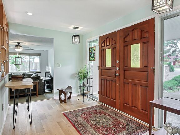 3rd image of 8504 Woodlawn Avenue SW
