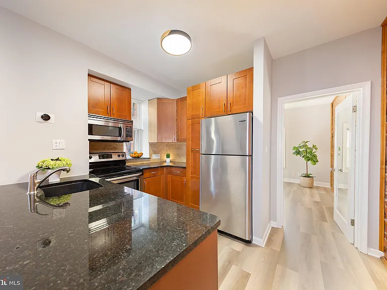 1706 U St NW #104 — Photo 11
