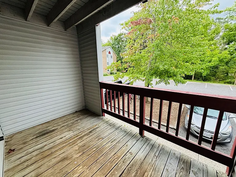 401 E Berryfield Ln — Photo 4