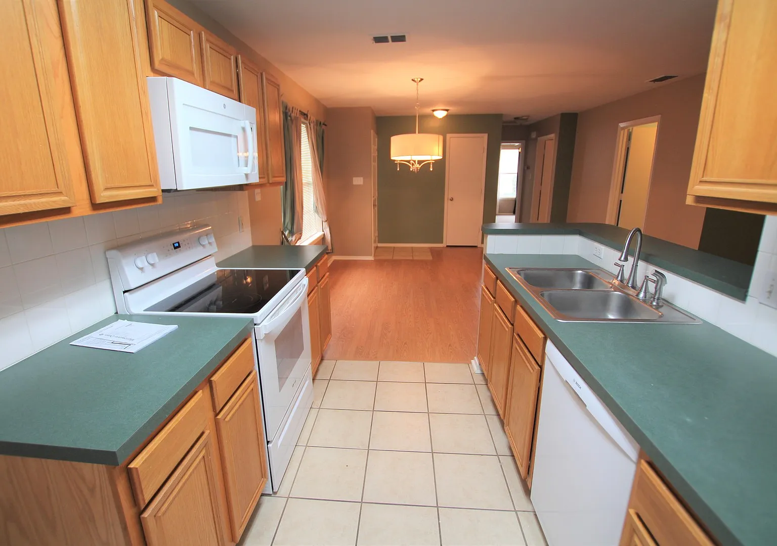 Coming soon: 3 bedroom, 2 bath home in Whitehouse! Whitehouse ISD — Photo 4