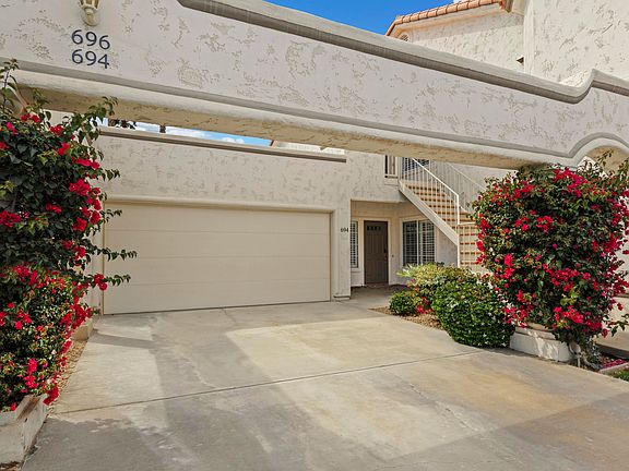 2nd image of 694 Vista Lago Cir