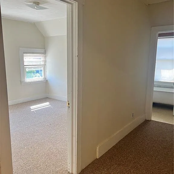 250 Willow St #3 — Photo 10