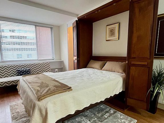 5th image of 1121 Arlington Blvd APT 508