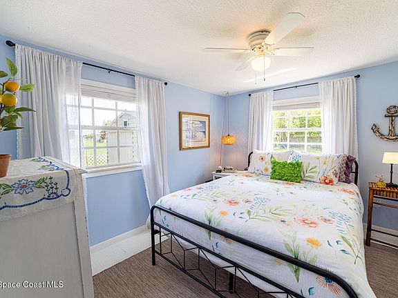 4th image of 2953 Easy St