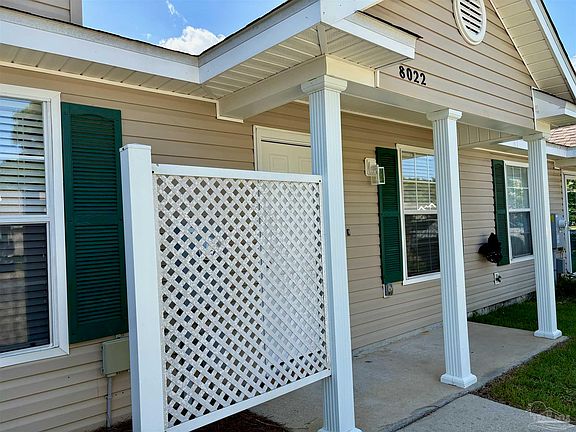 2nd image of 8022 Stonebrook Dr