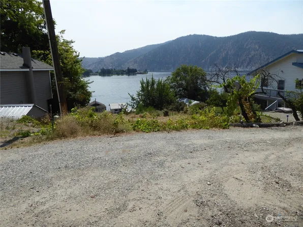 575 Wapato Way, Manson, WA 98831
