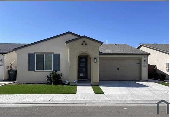 1st image of 6589 E Lamona Ave