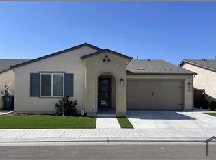 6589 E Lamona Ave, Fresno, CA 93727
