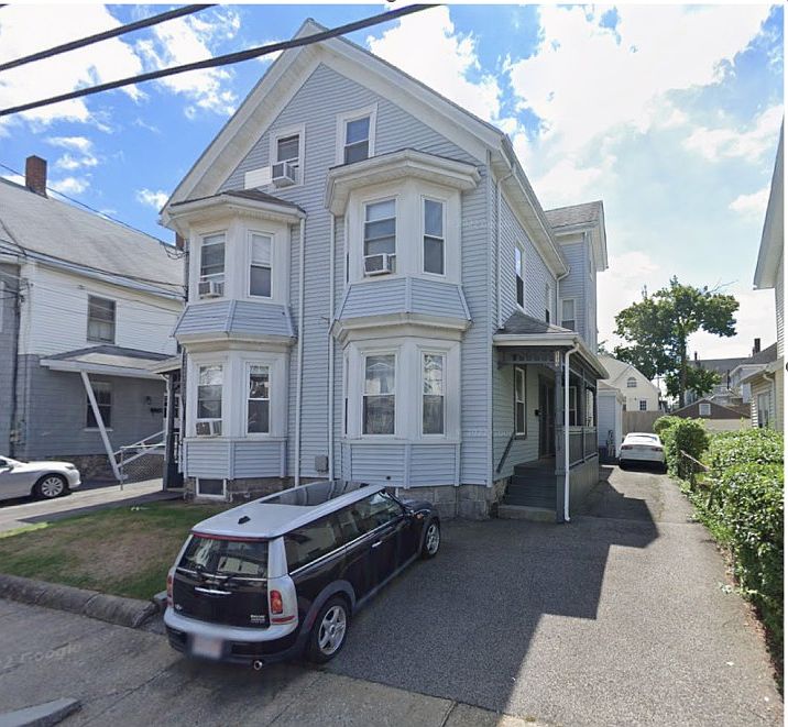 1st image of 119-121 Chestnut St #121-1