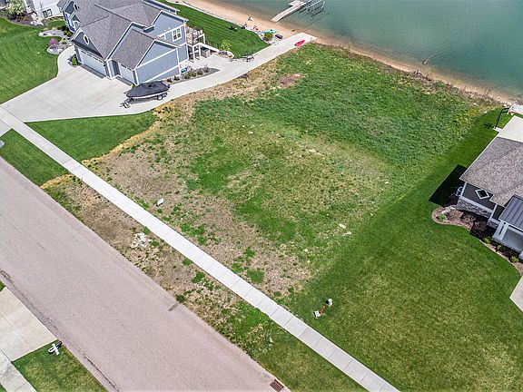 5th image of 2565 Cedar West Dr