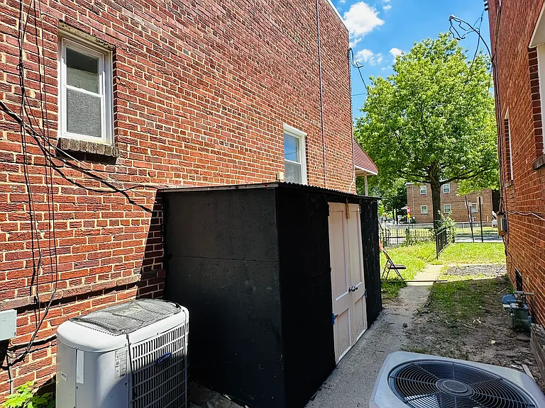 530 Oglethorpe St NE — Photo 17