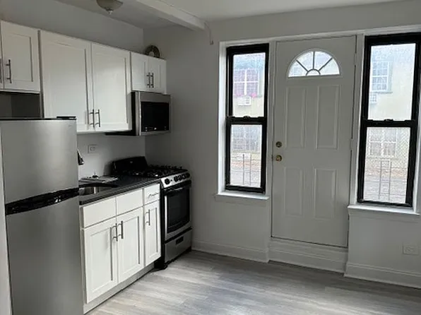 285 E 35th St APT 2A, Brooklyn, NY 11203