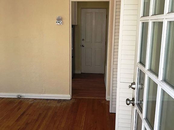 3rd image of 134 Ivy St