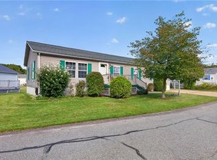 32 Red Tail Trl, Tiverton, RI 02878