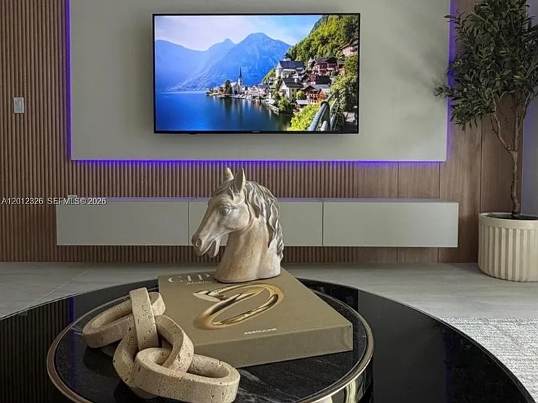 77 SE 5th St #2414 — Photo 3