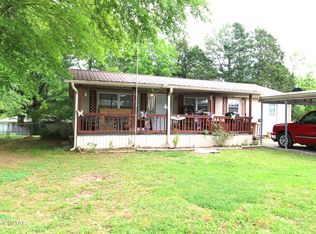 520 Weaver St, Lexington, TN 38351