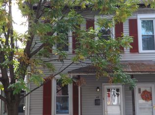 42 E Center St, Lititz, PA 17543