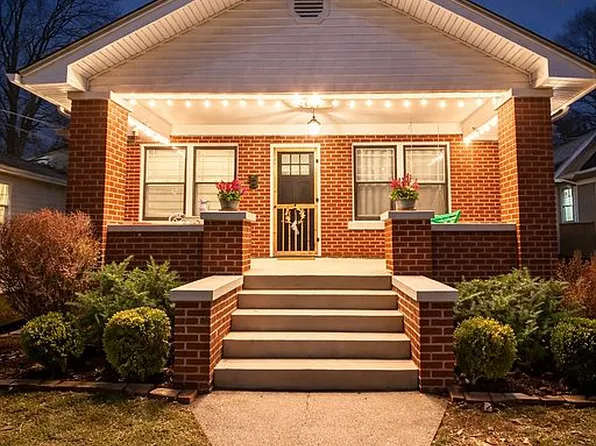 2139 N Douglas Ave, Springfield, MO 65803