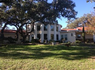 7707 Deer Ln, San Antonio, TX 78240
