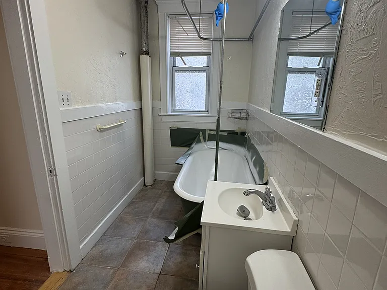520 Cambridge St #5 — Photo 8