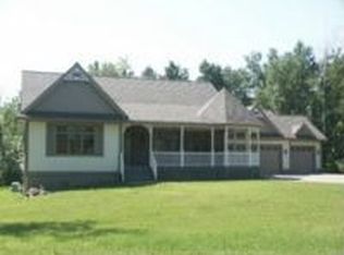 718 Crystal Dr, Duluthe, MN 55811