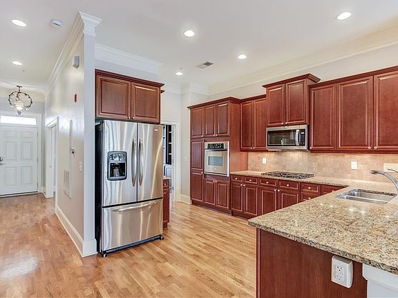 5th image of 340 Town Center Ave Unit 215