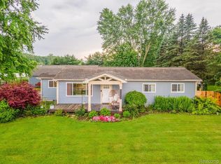 23480 Karr Rd, Belleville, MI 48111