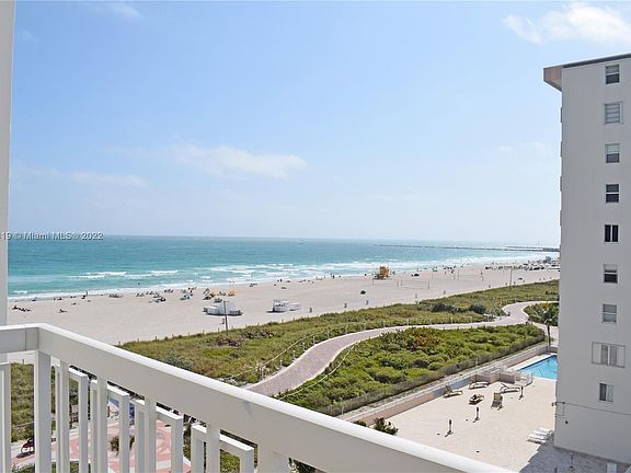 4th image of 401 Ocean Dr APT 715