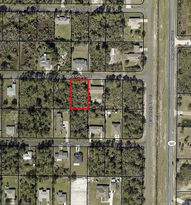 1st image of 1662 De La Vega St SE
