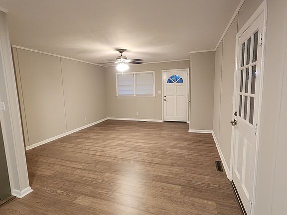 3rd image of 50 Jessica Ln