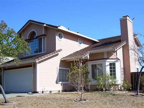 2nd image of 819 Antonia Cir