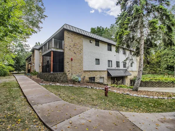 1725 Dellwood Ave APT 204, Roseville, MN 55113