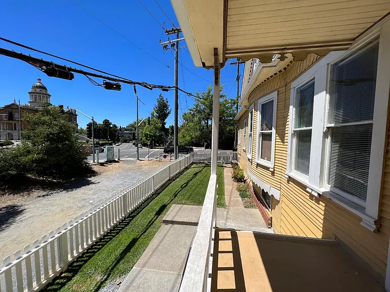 1373 Lincoln Way #B — Photo 13