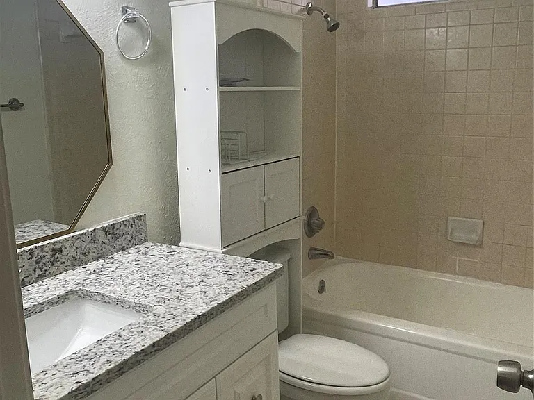 5412 Village Green Dr — Photo 14