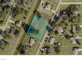 9 Connecticut Rd, Lehigh Acres, FL 33936