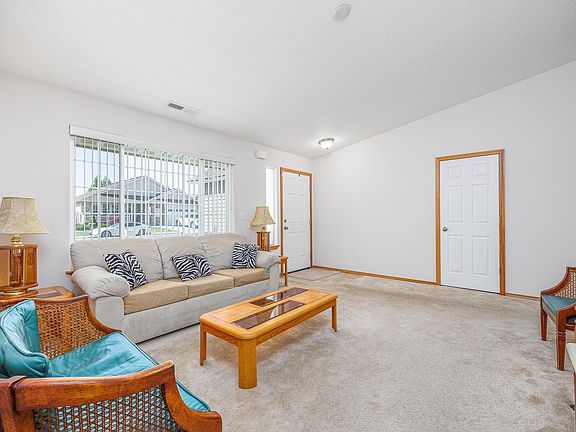 2nd image of 4807 Antigua Dr