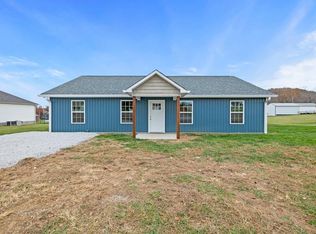 408 Green Valley Dr, Livingston, TN 38570