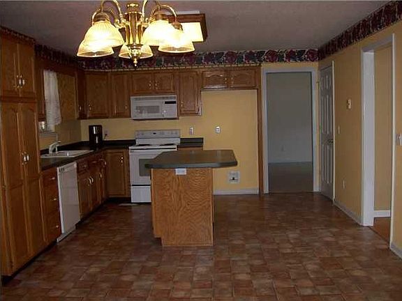 3rd image of 5615 Misty Valley Dr