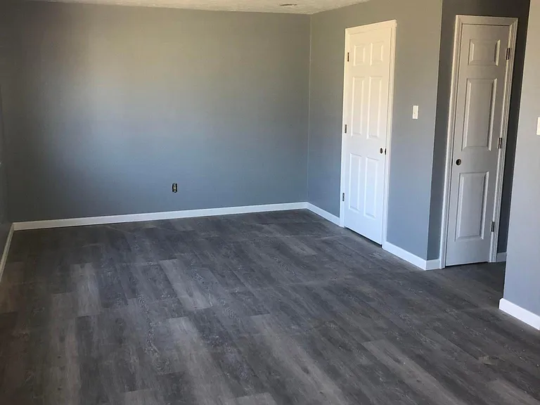 4890 Robinwood Dr — Photo 9