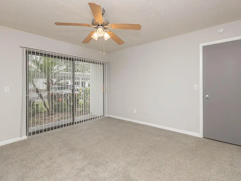 Westwood Crossing — Photo 58