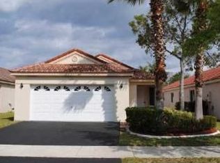 879 San Remo Dr, Fort Lauderdale, FL 33326