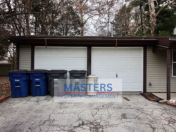 2nd image of 3040 E Lincolnshire Blvd #A