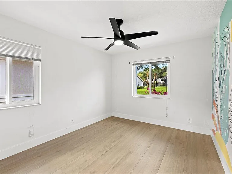 10352 Mateo Ct — Photo 23