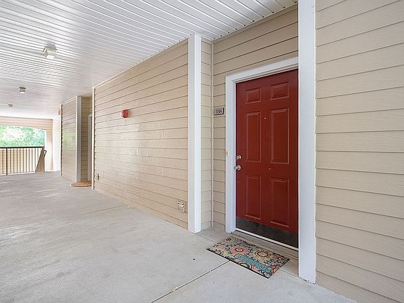 4th image of 338 Pembroke Cir #338