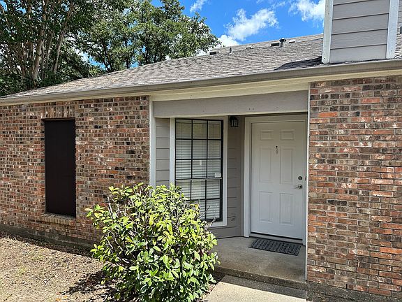 2nd image of 2518 Cross Timbers Dr