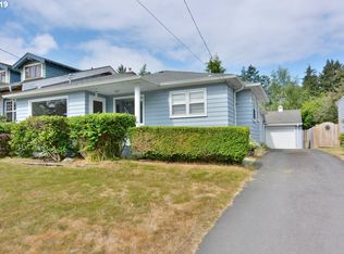 1228 Winsor Ave, North Bend, OR 97459