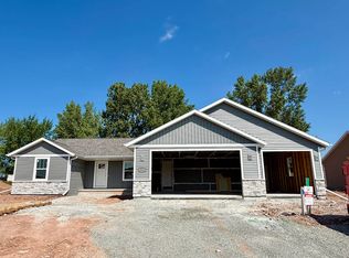 W6846 McAllister Cir, Hortonville, WI 54944