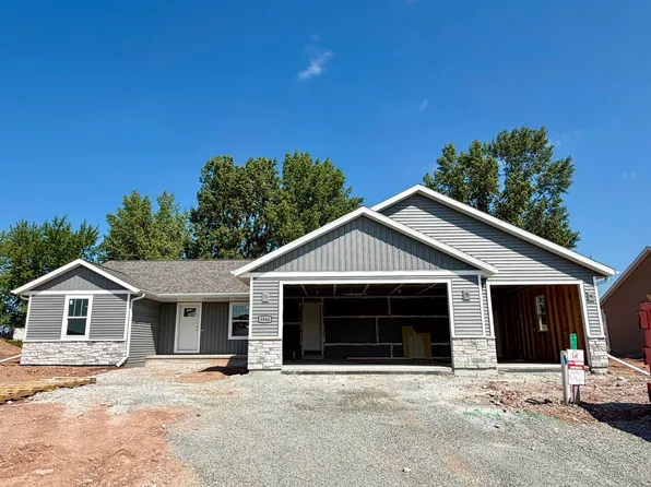 W6846 McAllister Cir, Hortonville, WI 54944