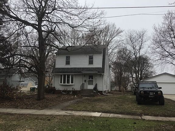 2nd image of 207 N F St