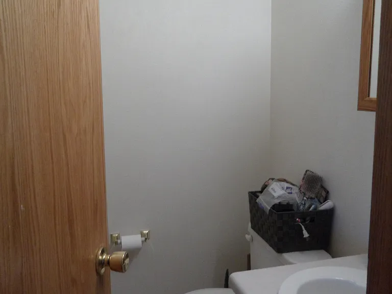 1435 Thaxton Ct — Photo 5